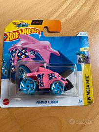 Hot Wheels Piranha Terror HW Mega Bite
