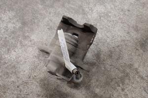 Pinza freno post sx VOLKSWAGEN CARAVELLE T4 2.5cc