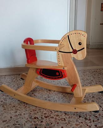 Cavallo a dondolo con schienale removibile