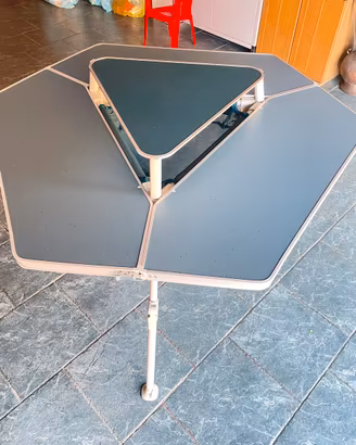 Tavolino da campeggio
