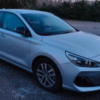 Hyundai i30 1.6 crdi DCT 5p Go! 46000km