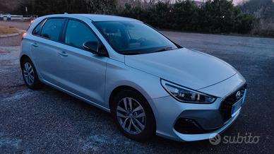 Hyundai i30 1.6 crdi DCT 5p Go! 46000km