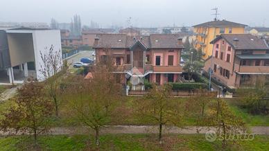 4 LOCALI A BAGNOLO IN PIANO