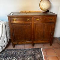 Mobile in legno completo di vetrina sopra