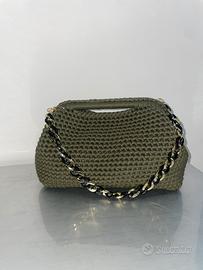 Cluntch bag uncinetto verde militare