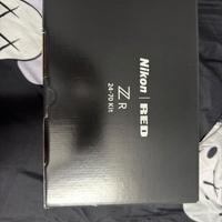 Nikon ZR + 24/70s + Lexar CFExpress 256+ Pellicola