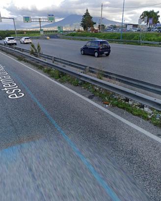 Piazzale da 1.000 a 8.000 mq fronte strada