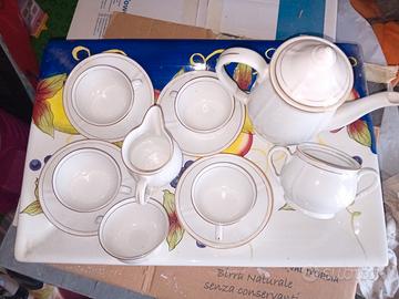 set da tè di antiquariato Laveno con rigo dorato 