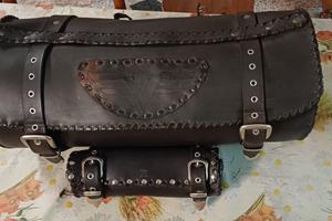 Borsone moto in cuoio nero artigianale