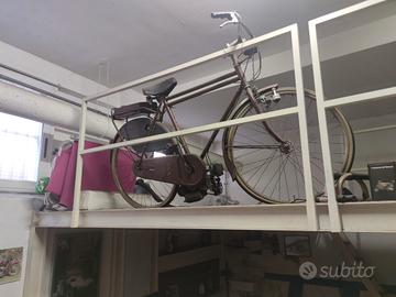 bicicletta vintage con motore