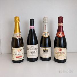 Lotto 4 bottiglie di vini dolci piemontesi vintage