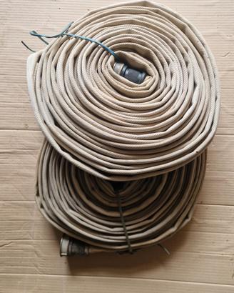 Due manichette per pompa 