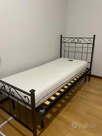 Letti singoli con materasso