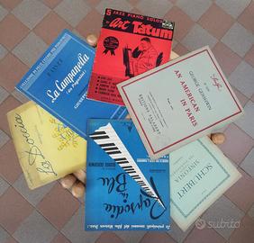 Libri e spartiti musicali per pianoforte e canto