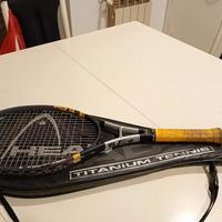 racchetta da tennis 