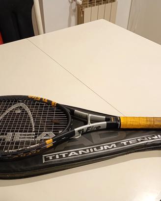 racchetta da tennis 