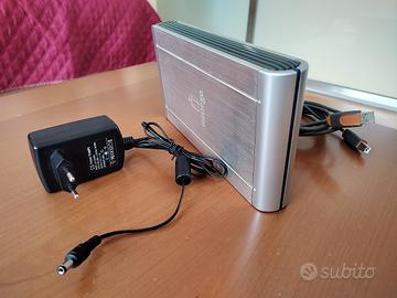 Hdd 3.5 alimentato marca IOMEGA