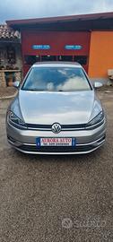 Volkswagen Golf 1.0 TSI 115 CV 5p. Business BlueMo