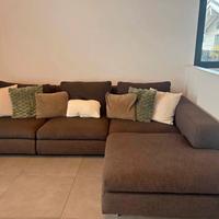 Divano Turner di Molteni