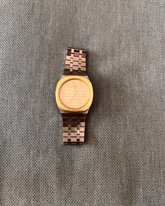 Gucci 25H orologio quadrante oro bracciale acciaio