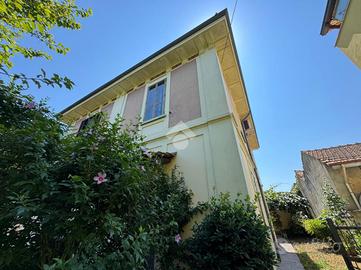 PORZIONE DI BIFAMILIARE A CASORATE PRIMO