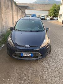 Ford fiesta 1.4 benzina gpl