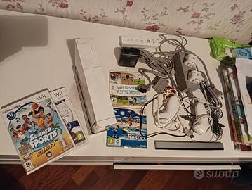 Nintendo WII + accessori e giochi
