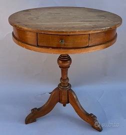 Tavolino in Legno con 3 Gambe