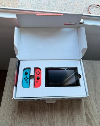 Nintendo Switch - Completa di tutto!