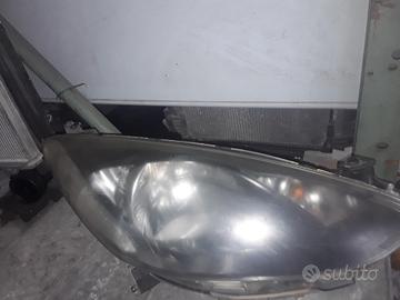FARO ANTERIORE DESTRO MAZDA 2 Berlina 2Â° Serie (0