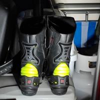 Giacca moto e stivali 