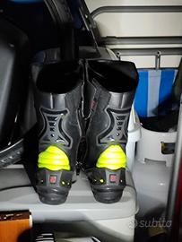 Giacca moto e stivali 