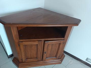 Mobili in noce massiccio