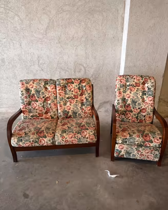 Salotto in Legno e Tessuto Floreale Vintage