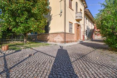 PORZIONE DI BIFAMILIARE A POGGIO RENATICO
