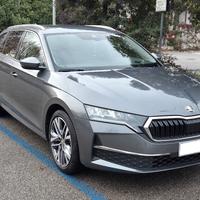 Skoda Octavia 2.0  2024 - GANCIO TRAINO + Garanzia