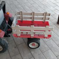 trattore giocattolo 