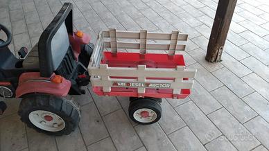 trattore giocattolo 