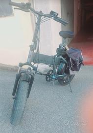 Fat Bike Elettrica EMG Bomber - Pieghevole
