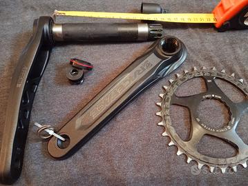 guarnitura race face affect