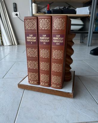 La sacra bibbia 3 volumi con base decorativa