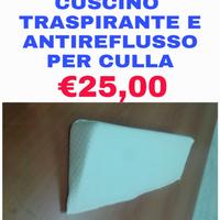 Cuscino antireflusso per culla