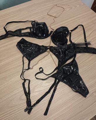 Completo lingerie nero