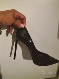 Scarpe nere in vernice 