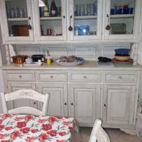 Credenza artigianale