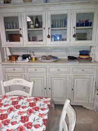 Credenza artigianale