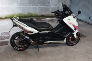 Scooter TMAX