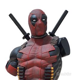 deadpool bust dipinta a mano