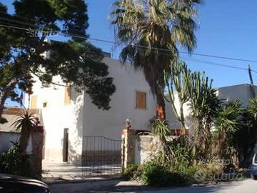 Paceco: VILLA,terreno,locale artigianale,magazzino