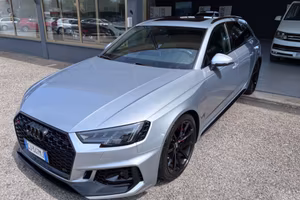 Audi A4 RS 4 Avant 2.9 TFSI quattro tiptronic